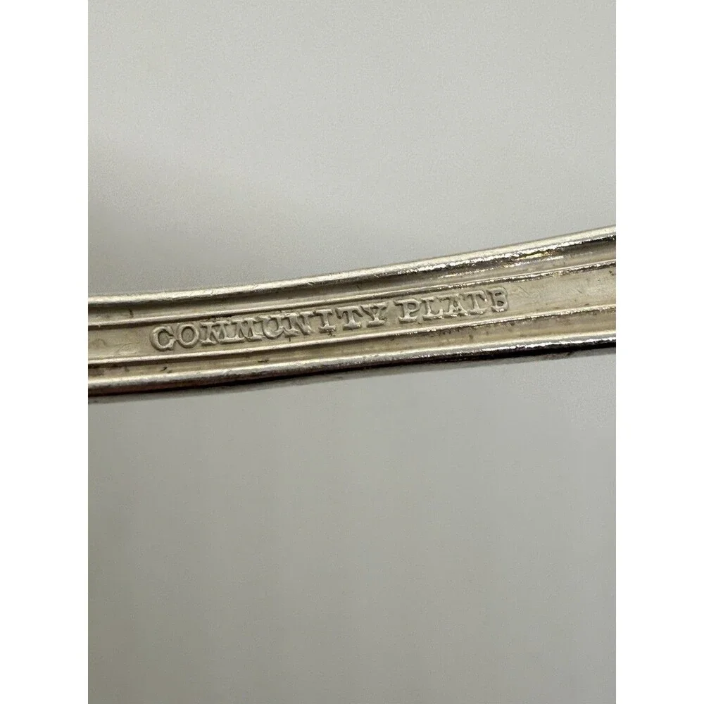 Oneida Community‎ Plate Silverplate Spoons Set of 2 Vintage Mid-20th Century